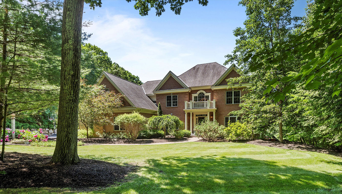 01-NRY5529-Copy-Cropped